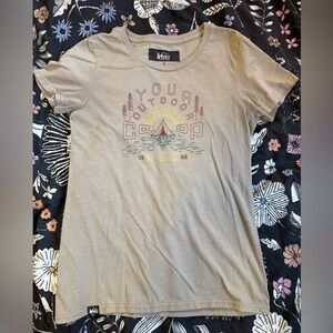 REI 60’s design Tan Outdoor Co-op Tee
